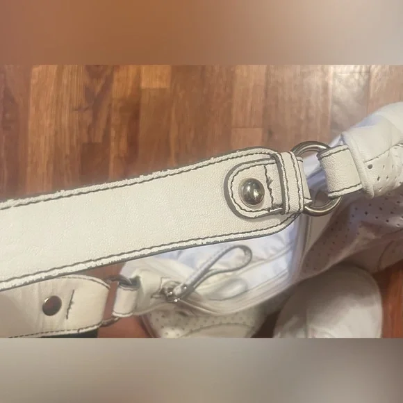 Ladies Bundle of 3 bags - Picture 9 of 13